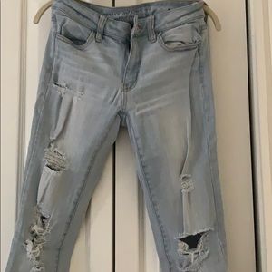 American Eagle light wash ripped jeans